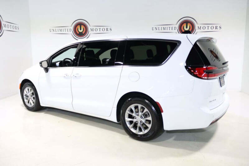 2026 Chrysler Pacifica Limited