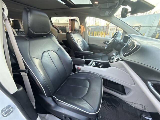 2022 Chrysler Pacifica Hybrid Limited