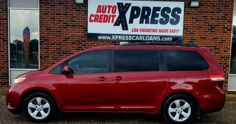 2012 Toyota Sienna for sale at Auto Credit Xpress in Benton AR