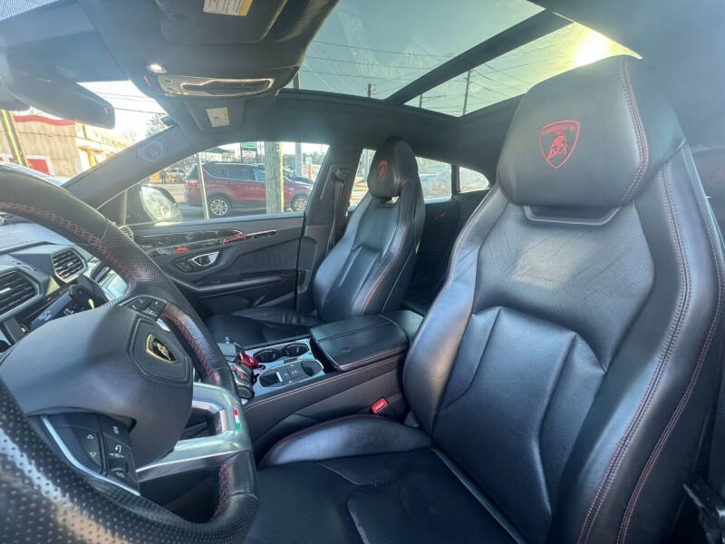 2019 Lamborghini Urus