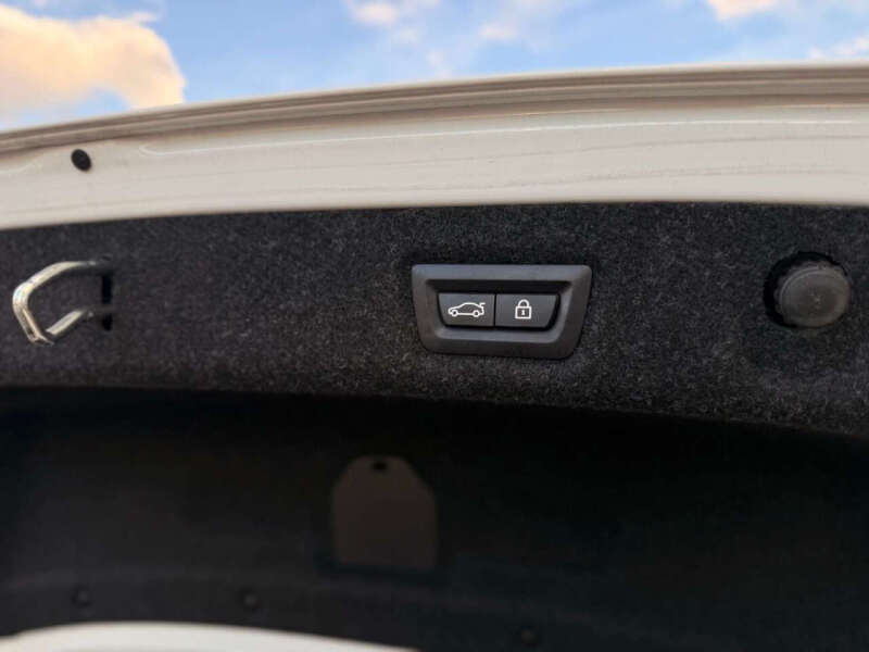 2019 BMW 5 Series 540i