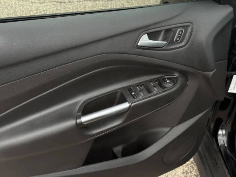 2017 Ford C-MAX Hybrid SE
