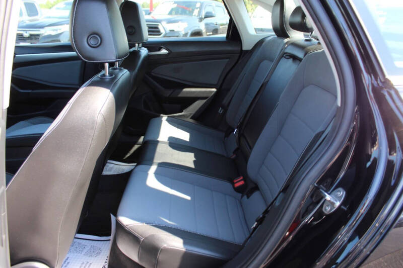 2025 Volkswagen Jetta SE