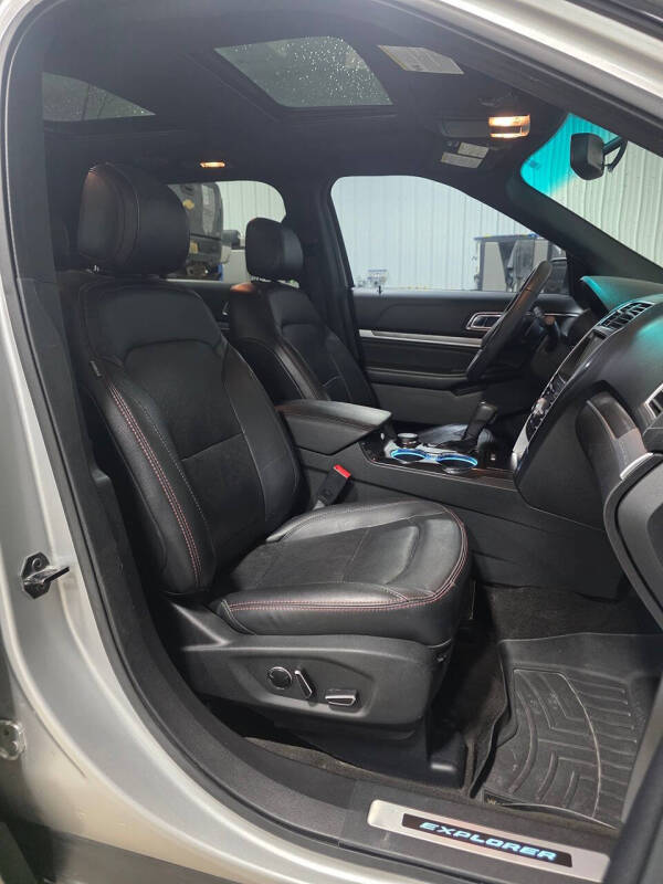 2016 Ford Explorer Sport