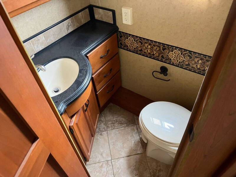 2008 Holiday Rambler ENDEVOR