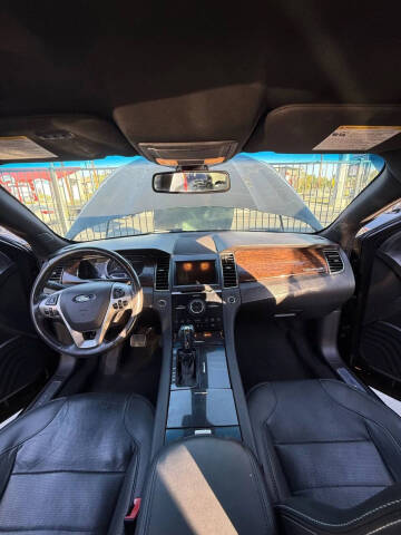 2019 Ford Taurus Limited