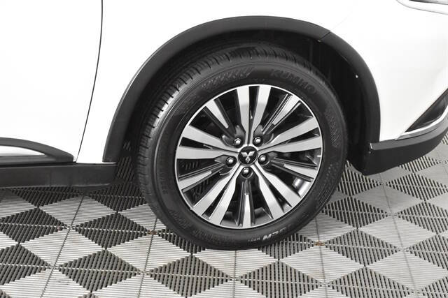 2020 Mitsubishi Outlander SE