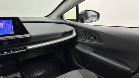 2025 Toyota Prius LE