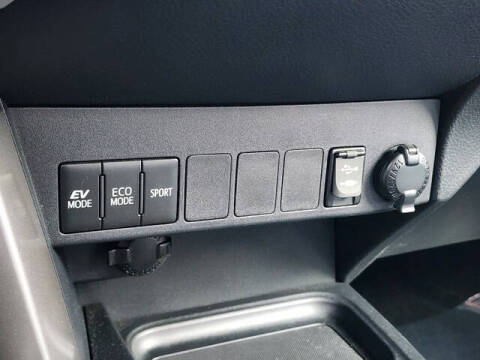 2017 Toyota RAV4 Hybrid XLE