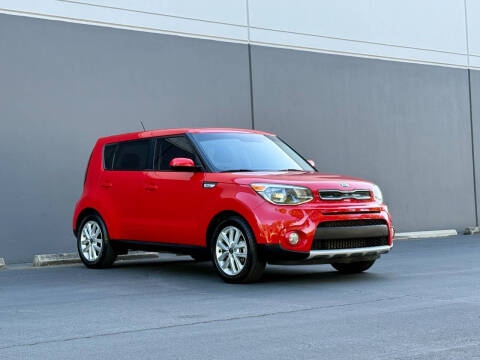 2019 Kia Soul +