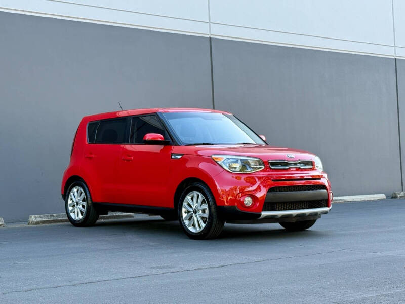 2019 Kia Soul +