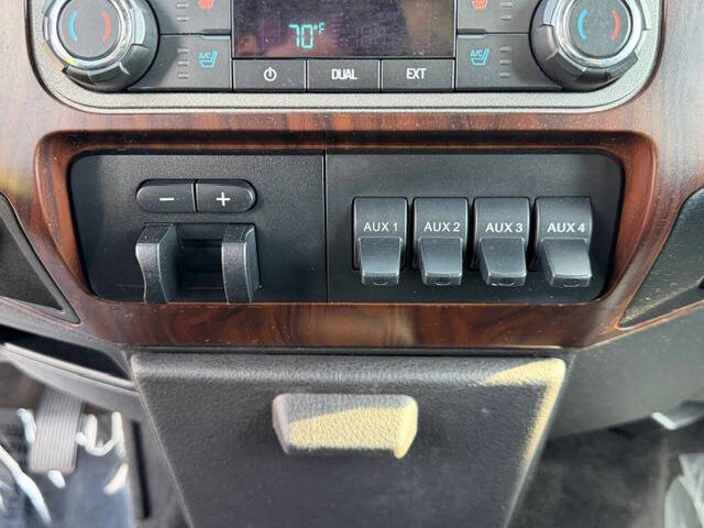 2011 Ford F-350 Super Duty Lariat