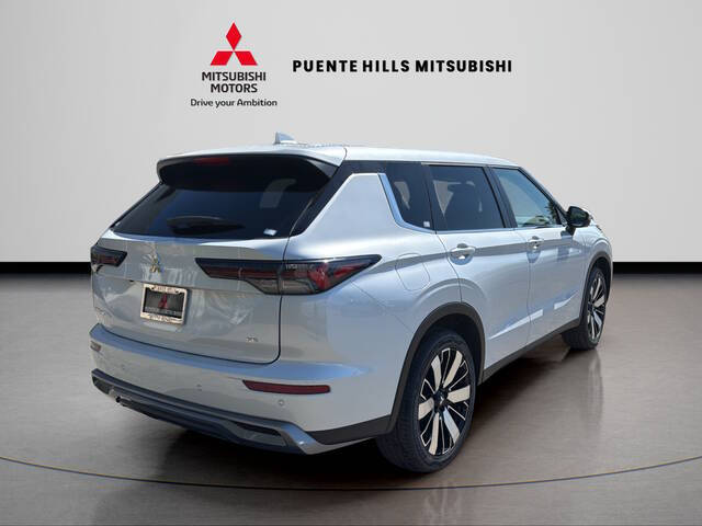 2026 Mitsubishi Outlander SE