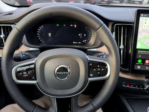 2026 Volvo XC60 B5 Core