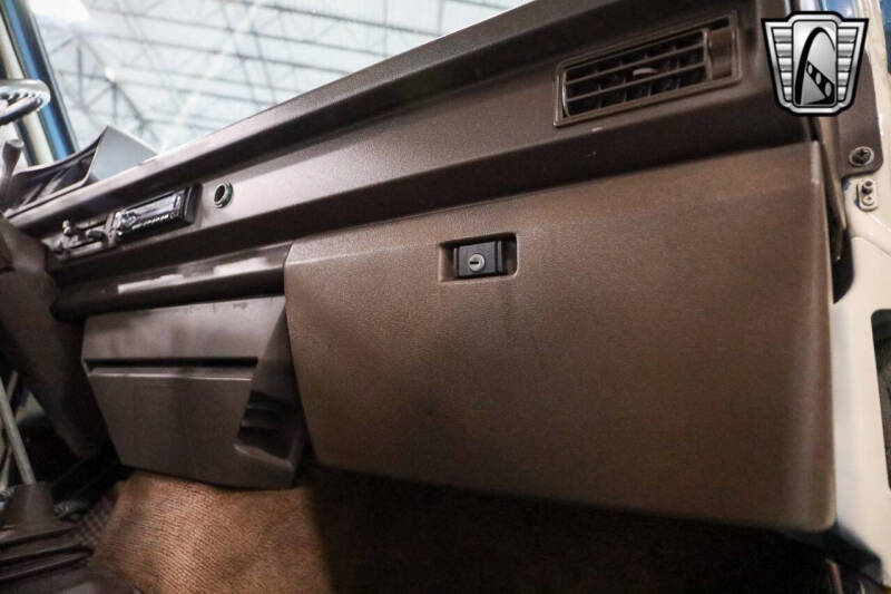 1982 Volkswagen Vanagon Camper