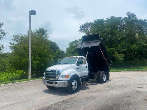 2005 Ford F-650 Super Duty