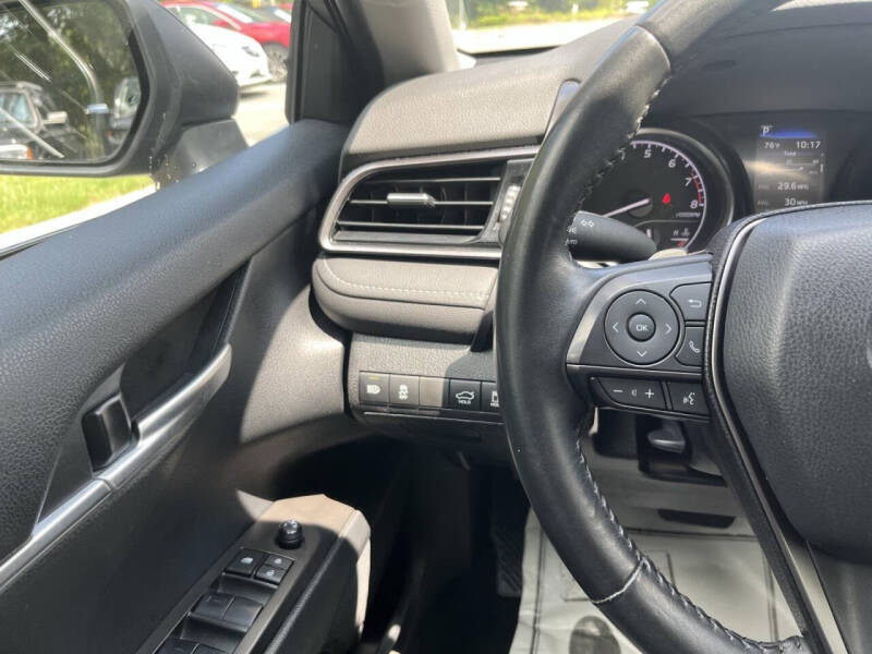 2023 Toyota Camry SE