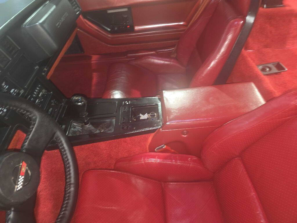 1985 Chevrolet Corvette 9