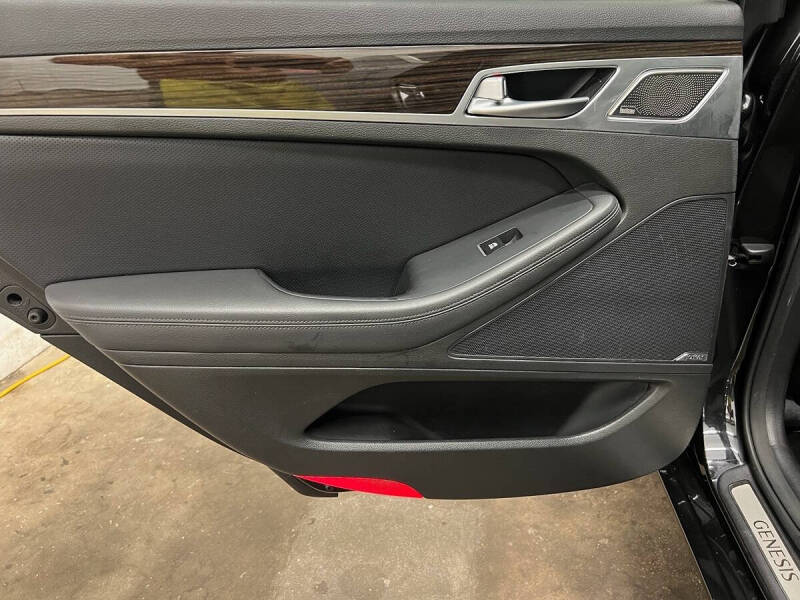 2018 Genesis G80