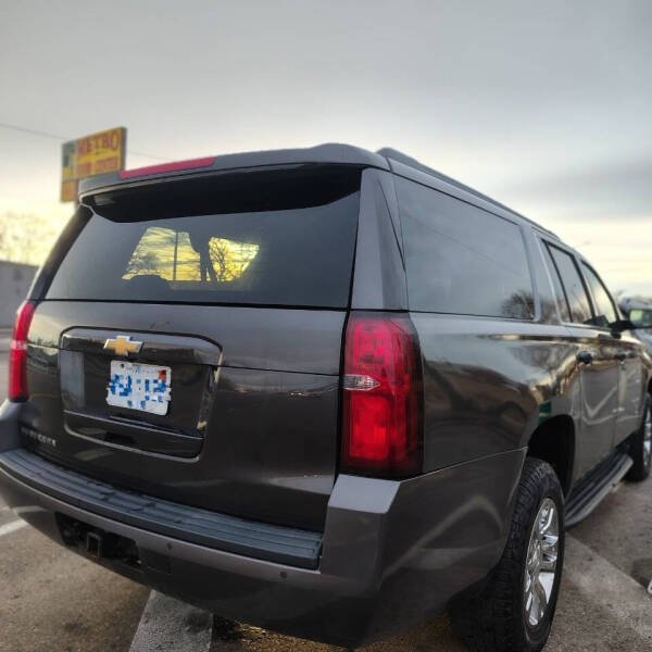 2017 Chevrolet Suburban LT