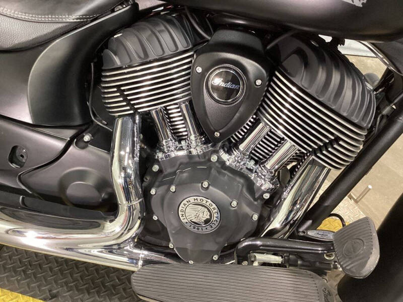 2018 Indian Springfield Dark Horse&#