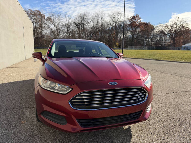 2016 Ford Fusion SE
