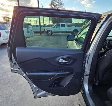2015 Jeep Cherokee Sport