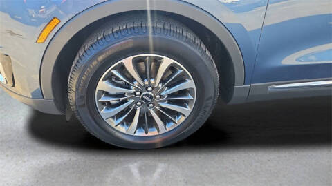 2019 Lincoln Nautilus Select