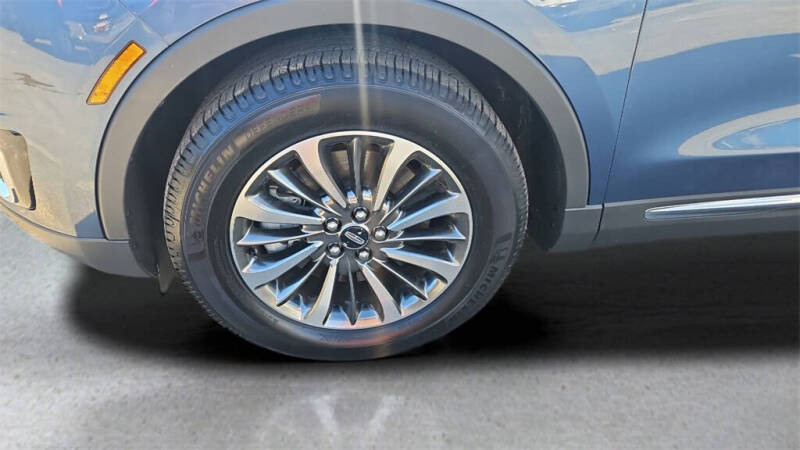 2019 Lincoln Nautilus Select