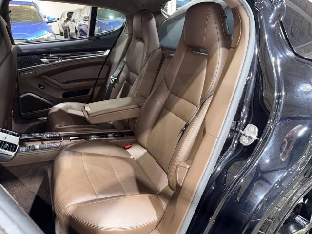 2015 Porsche Panamera