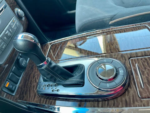 2017 Nissan Armada SV