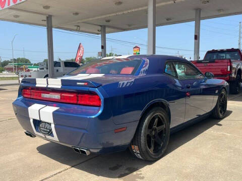2011 Dodge Challenger SRT8 392