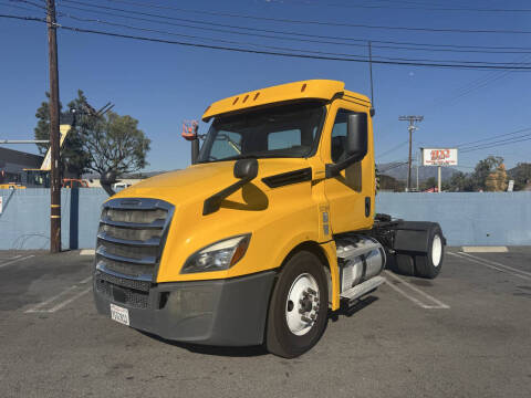 2020 Freightliner Cascadia