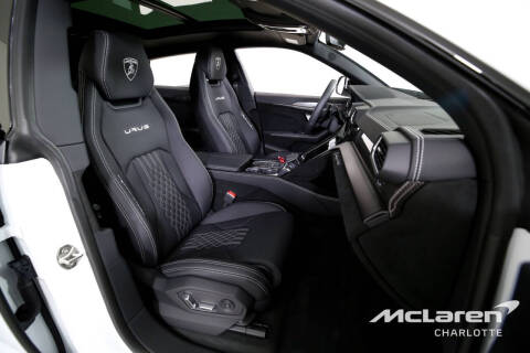 2024 Lamborghini Urus Performante