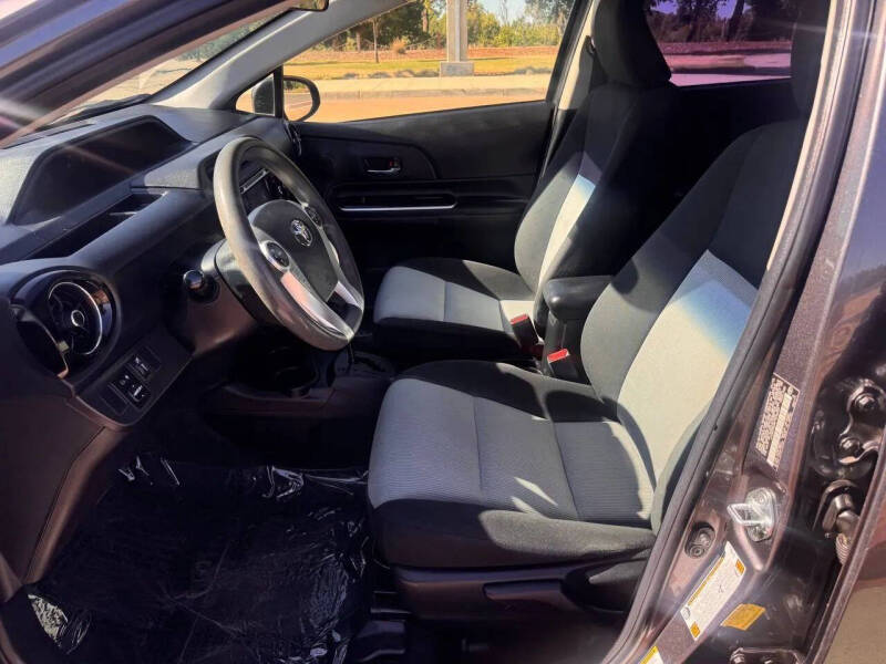2015 Toyota Prius c