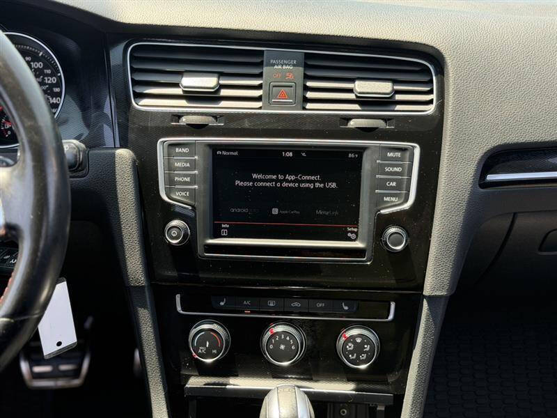 2017 Volkswagen Golf GTI S