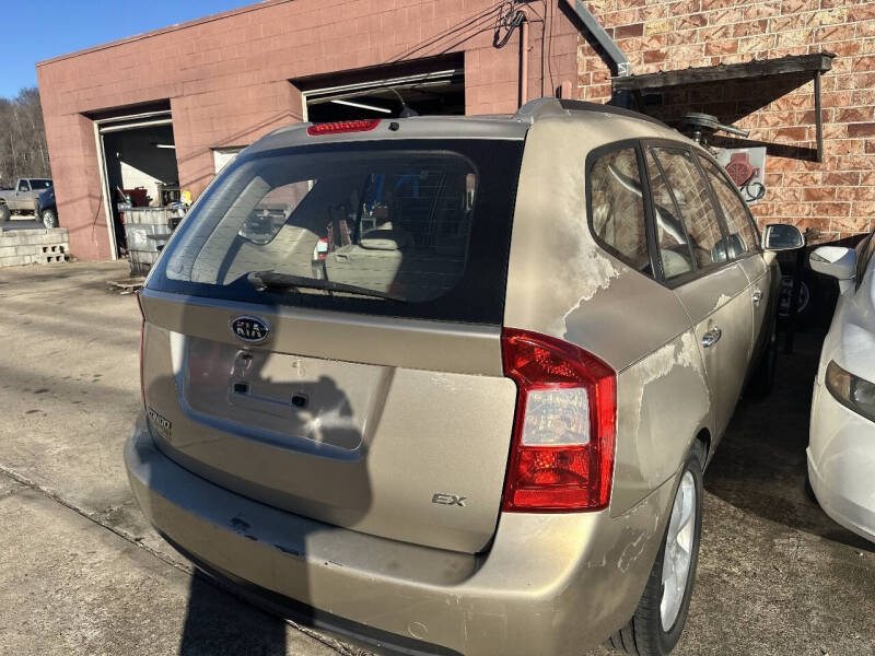 2007 Kia Rondo LX