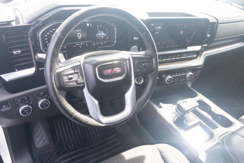 2023 GMC Sierra 1500