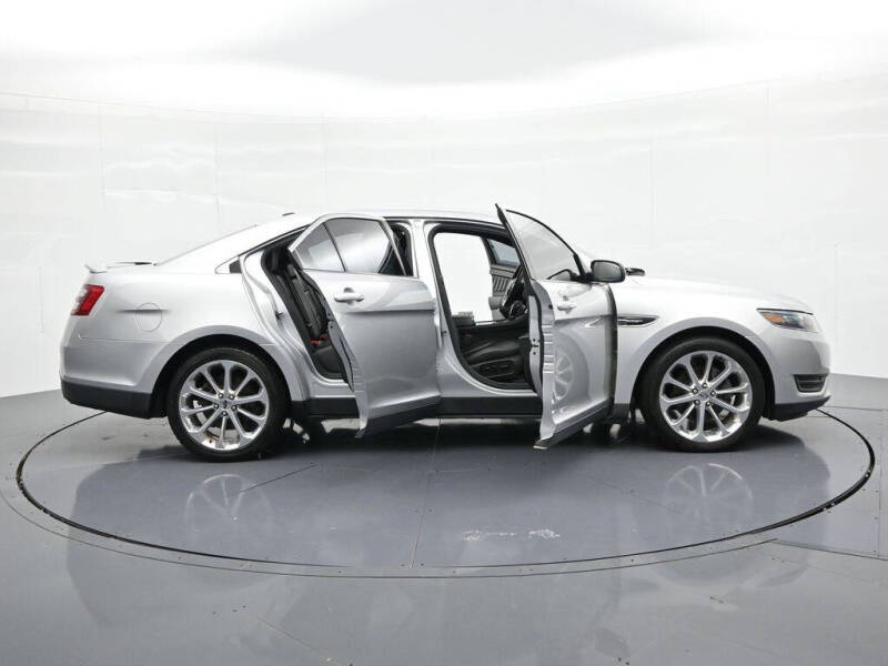 2019 Ford Taurus Limited