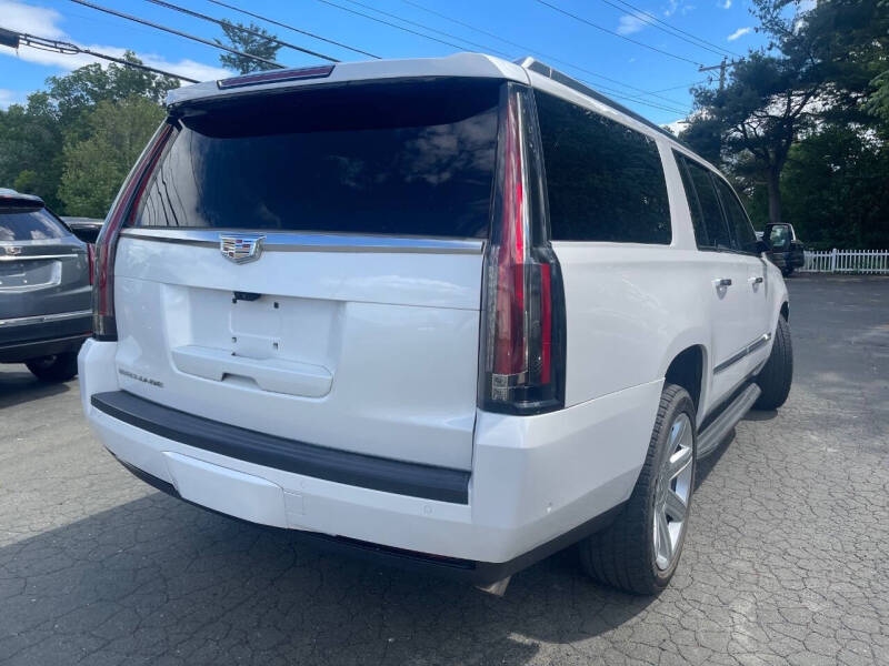 2017 Cadillac Escalade ESV Luxury