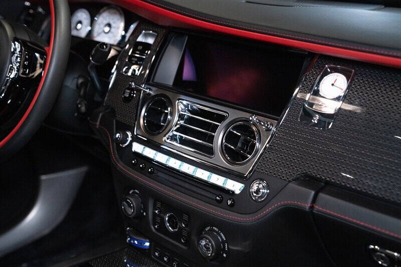 2020 Rolls-Royce Black Badge Dawn
