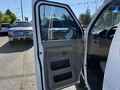 2011 Ford E-Series E-150