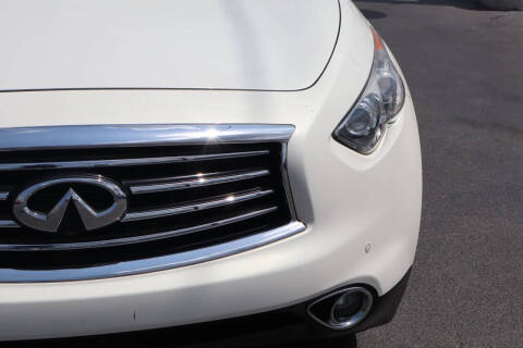 2015 Infiniti QX70