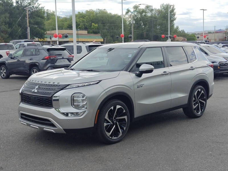 2025 Mitsubishi Outlander PHEV SE