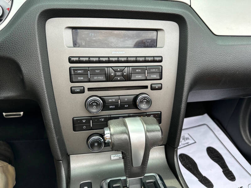 2011 Ford Mustang V6 Premium