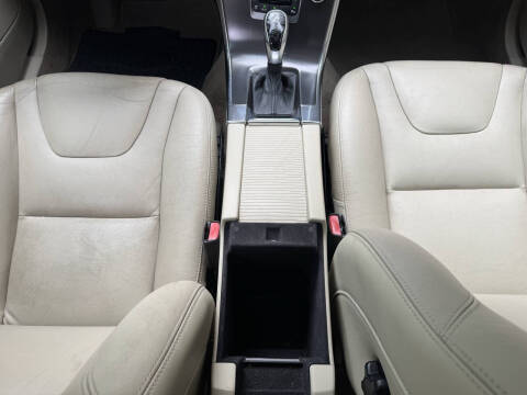 2015 Volvo XC60 T5 Drive-E Platinum