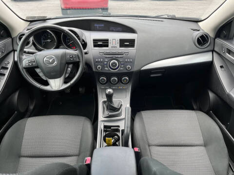2013 Mazda MAZDA3 i Touring