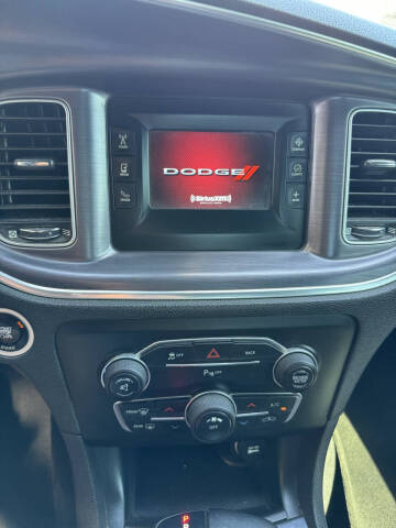 2016 Dodge Charger SE