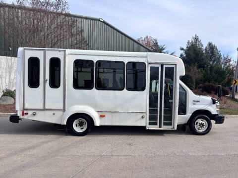 2014 Ford E-Series E-350 SD