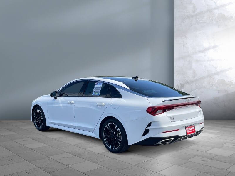 2022 Kia K5